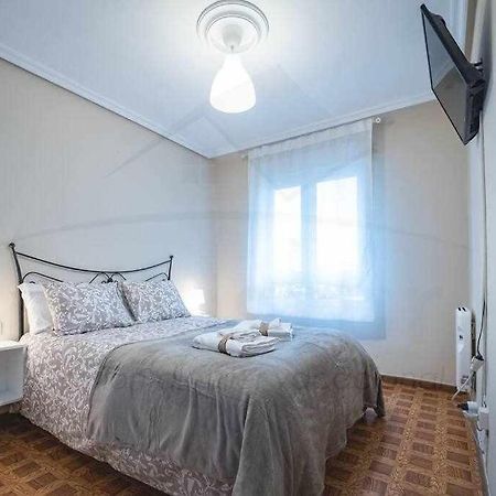 Apartamento El Llar Del Gueelu Gijón Exterior foto